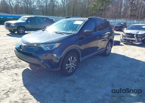 2018 Toyota Rav4 Le z USA, uszkodzony, nr VIN JTMZFREV9JJ167760